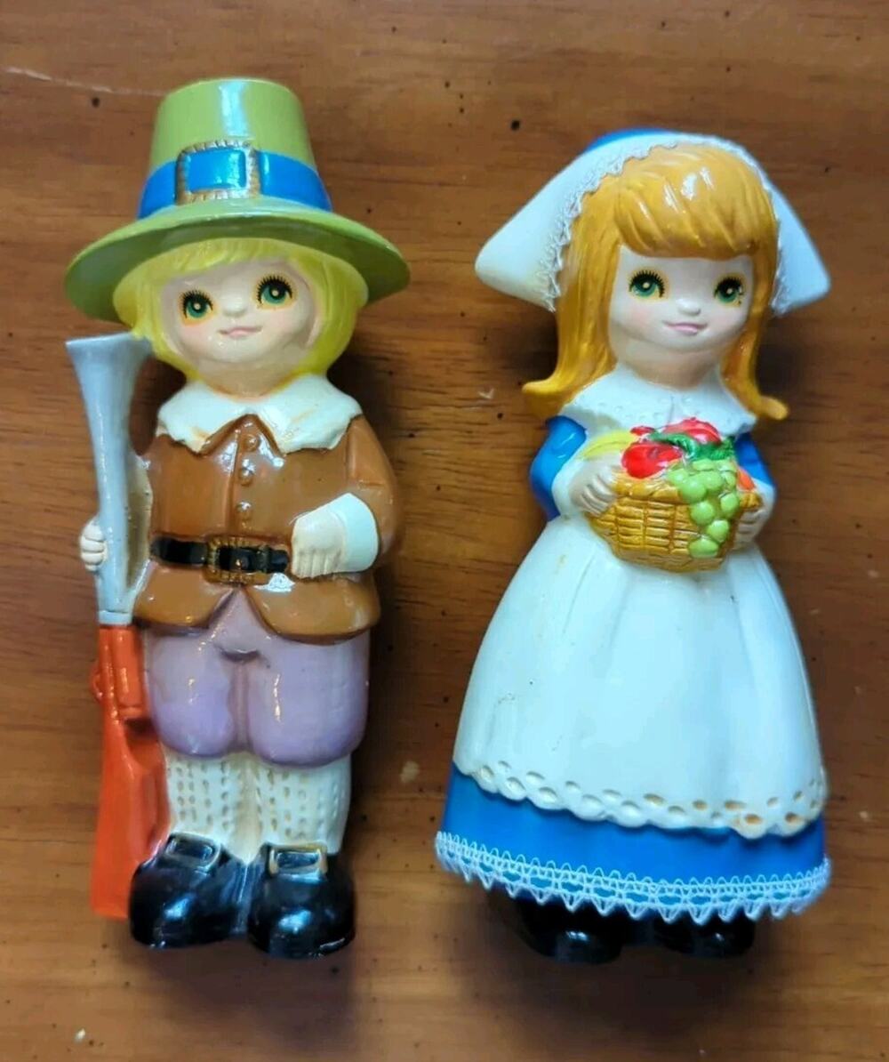 Vintage Napco ware Pilgrim Boy and Girl Figurines Thanksgiving Japan 6" Set Of 2